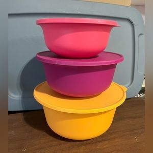 3 piece NEW Tupperware Serving Bowls Set Aloha Set